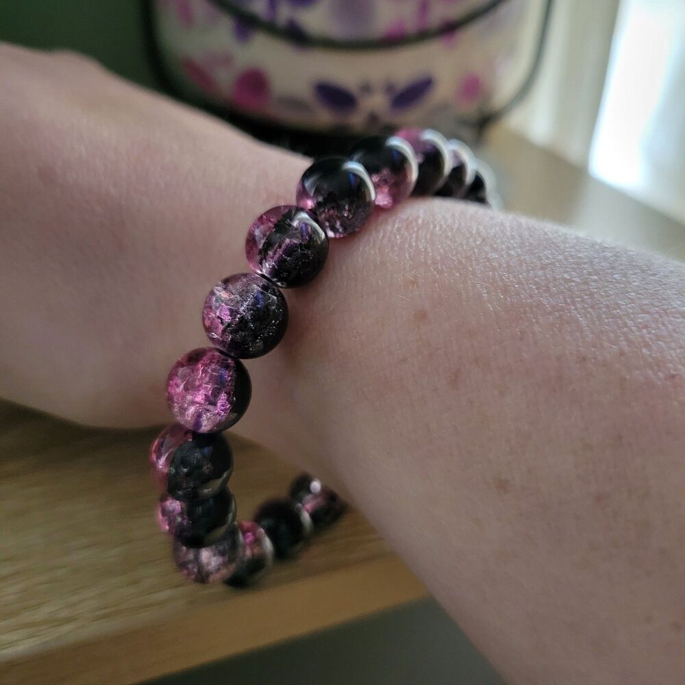 Purple Black Rock Crystal Stretchy Bracelet Crackled Beaded - Picture 3 of 3